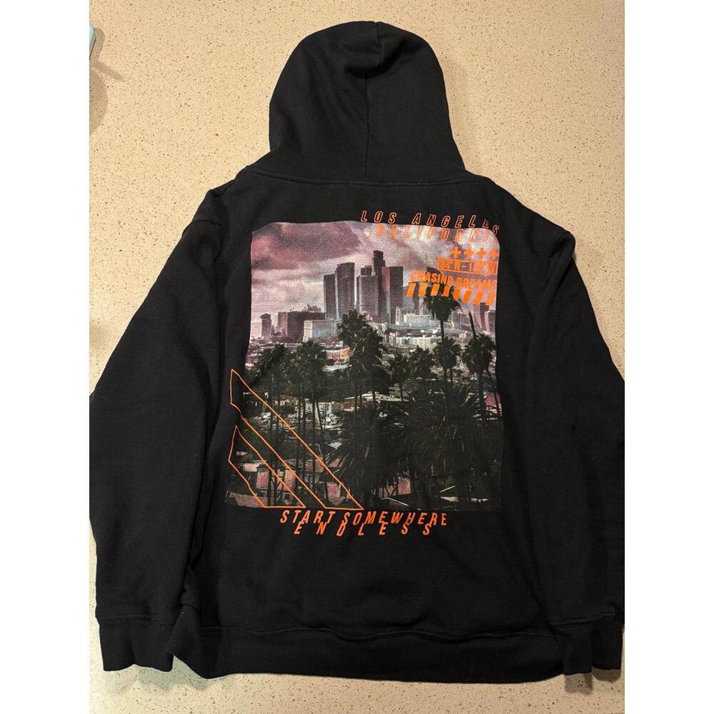 La Cropped Black Hoodie
